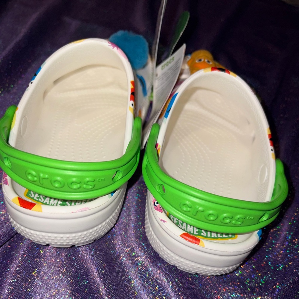 Sesame Street Crocs - Picture 4 of 6